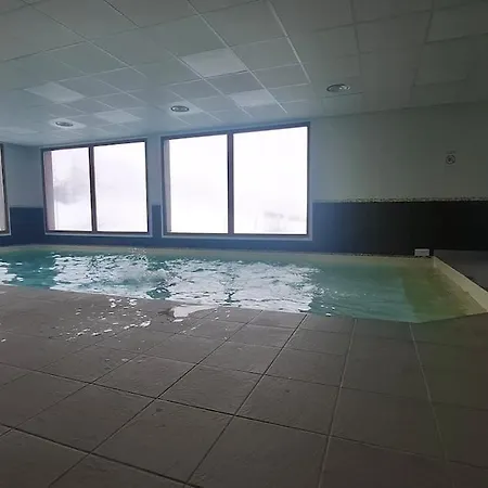 T3 36m2 - 7p - Piscine Chauffee - 3 Etoiles Besse-et-Saint-Anastaise